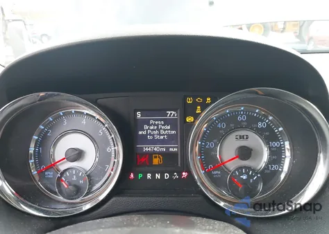 2014 Chrysler Town & Country Touring-L 30Th Anniversary из США, поврежденный, VIN 2C4RC1CG8ER418011